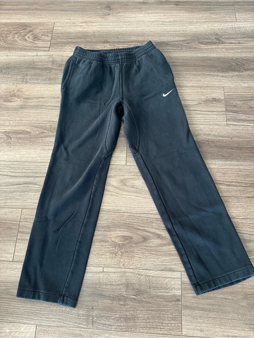 Nike Black Sweatpants with pockets straight leg - Small